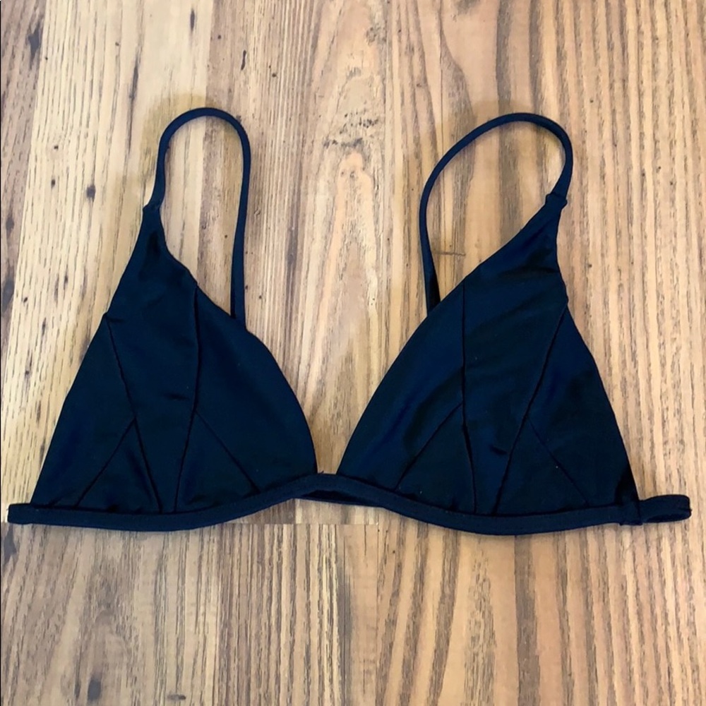 black isla top